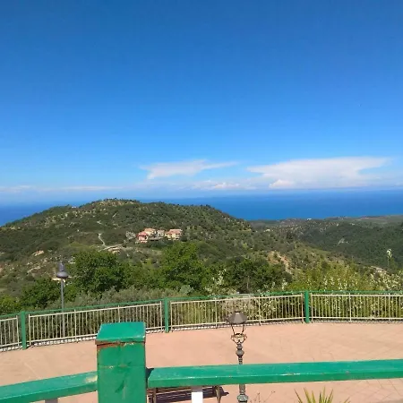 Prázdninový dům Vacanze Tra Mare E Monti 